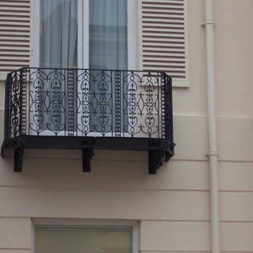 Bespoke Balcony Systems