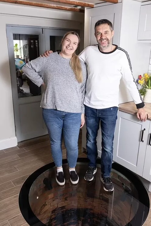 Viral Glass Well Cover