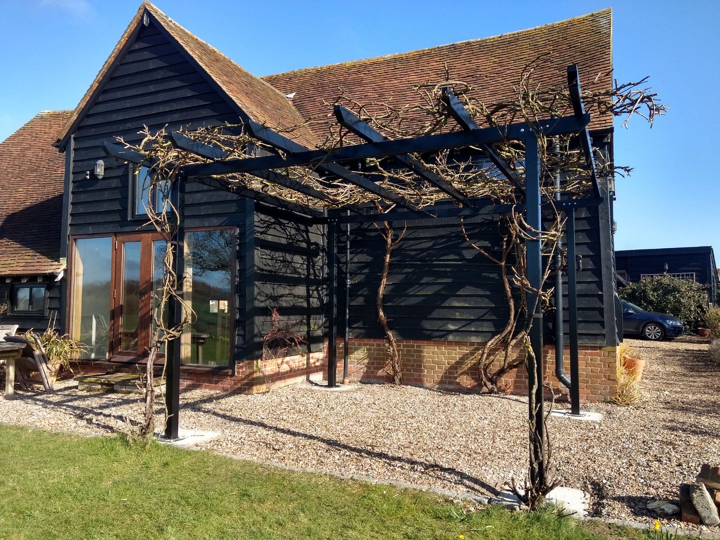 Metal-pergola-uk