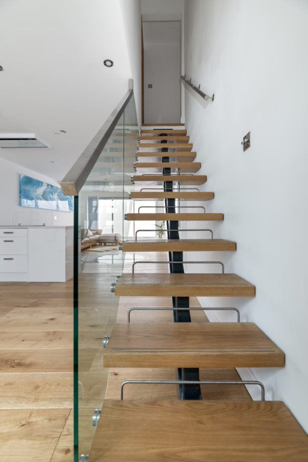 steel-spine-stair-london